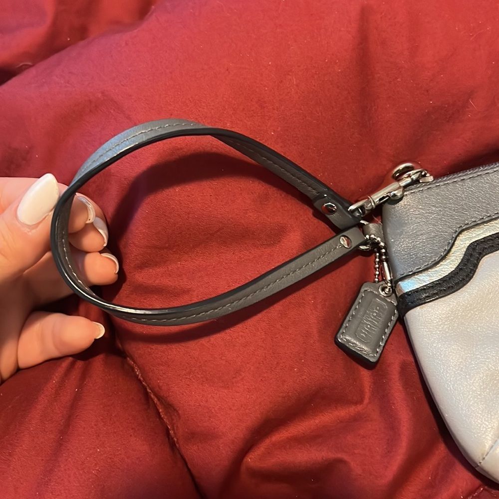 Coach Wallet - Picture 3 of 7
